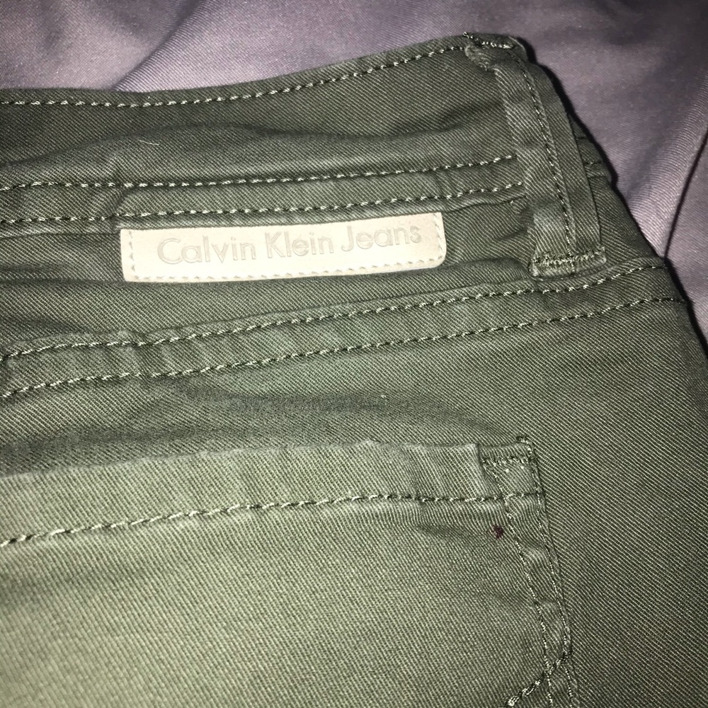 Calvin Klein khaki capris - Picture 3 of 3